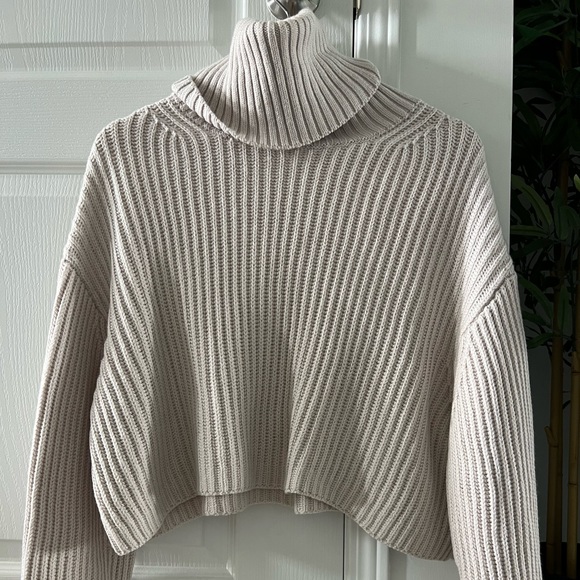 Babaton Funnel Sweater (XXS) - Picture 4 of 7